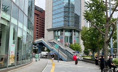 東梅田駅からのアクセス